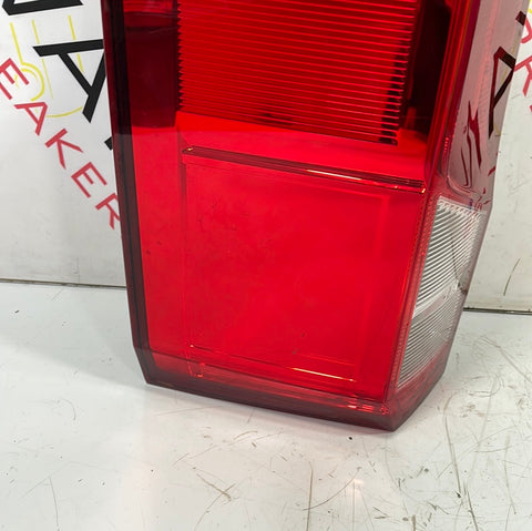 Volkswagen Crafter PASSENGER SIDE TAILLIGHT 2021 P/N 7C0945257A