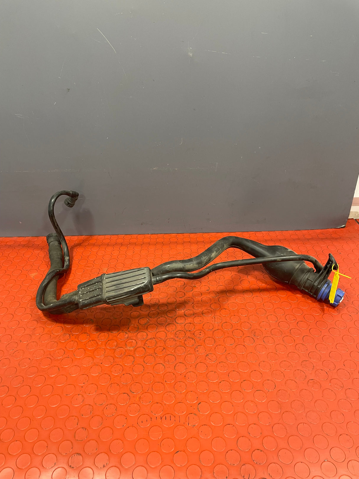 Citroen Berlingo/Peugeot Partner/Vauxhall Combo/Toyota Proace City ADBLUE FILLER PIPE 2019-2023 P/N 9815705980 - 2