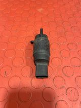 Volkswagen Crafter/Mercedes Sprinter WINDSCREEN WASHER BOTTLE PUMP 2006-2015 P/N A0008605826