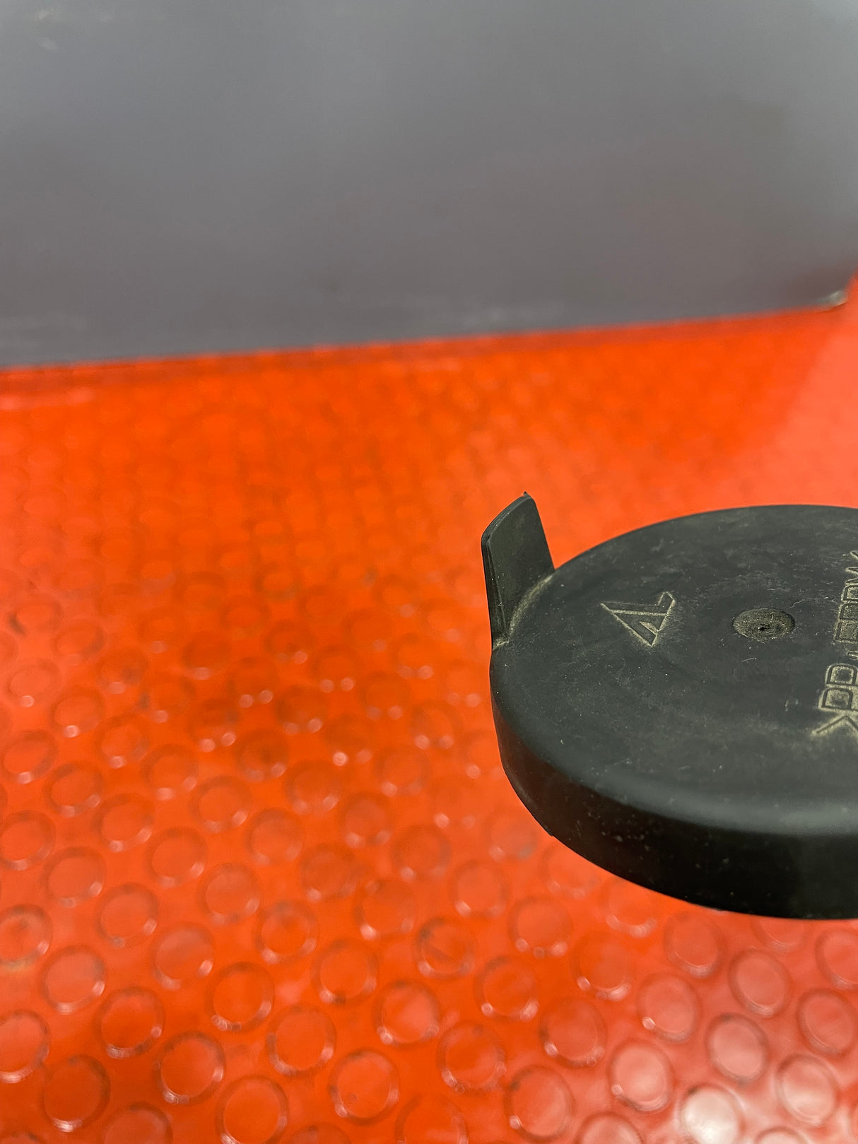 Renault Clio/Ford Transit/Fiat Doblo HEADLIGHT DUST CAP P/N42440609