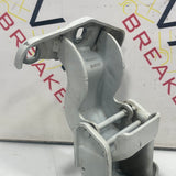 Renault Trafic/Vauxhall Vivaro REAR DOOR HINGE (White) 2017 P/N 904006707R