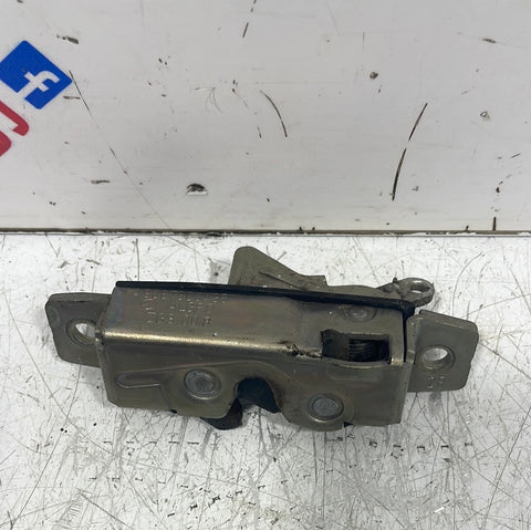 Mercedes Sprinter W906 REAR LEFT N/S UPPER LOCK LATCH SLIDING DOOR    P/N  A9067300435