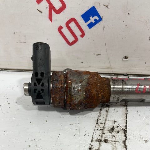 Volkswagen Crafter FUEL INJECTOR 2.0 2017 RWD P/N 03L130277P