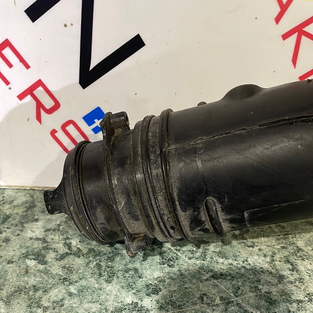 Renault Trafic/Vauxhall Vivaro/Nissan NV300 FUEL FILLER PIPE 2014/2019 P/N 172214036