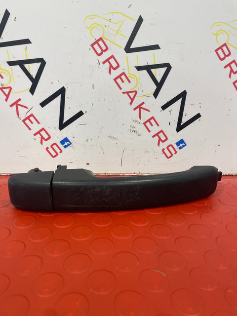 Renault Trafic III (2019)  / Master (2016) PASSENGER SIDE FRONT OUTER DOOR HANDLE  (X82)  2019 P/N 806062978R