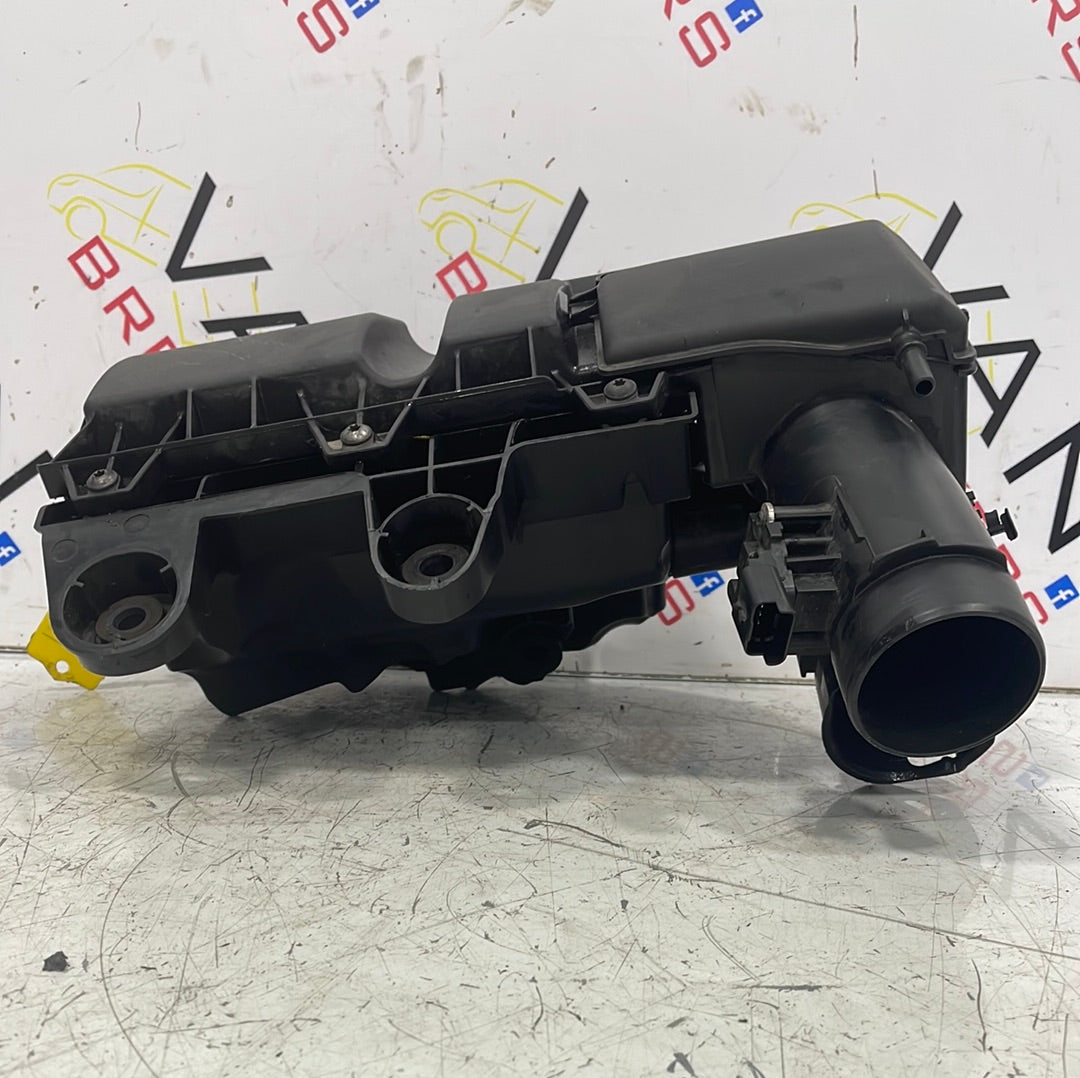 Citroen Dispatch/ Peugeot Expert/ Vauxhall Vivaro/ Toyota Proace AIRBOX 1.6L 2019-2024 P/N 9828002080