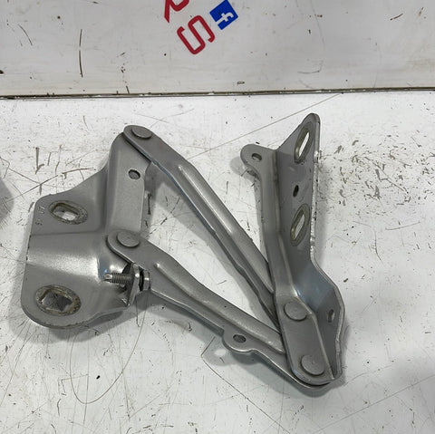 Ford Transit Custom/MK8 BONNET HINGES (PAIR) SILVER 2019-2023 P/N KK3116801