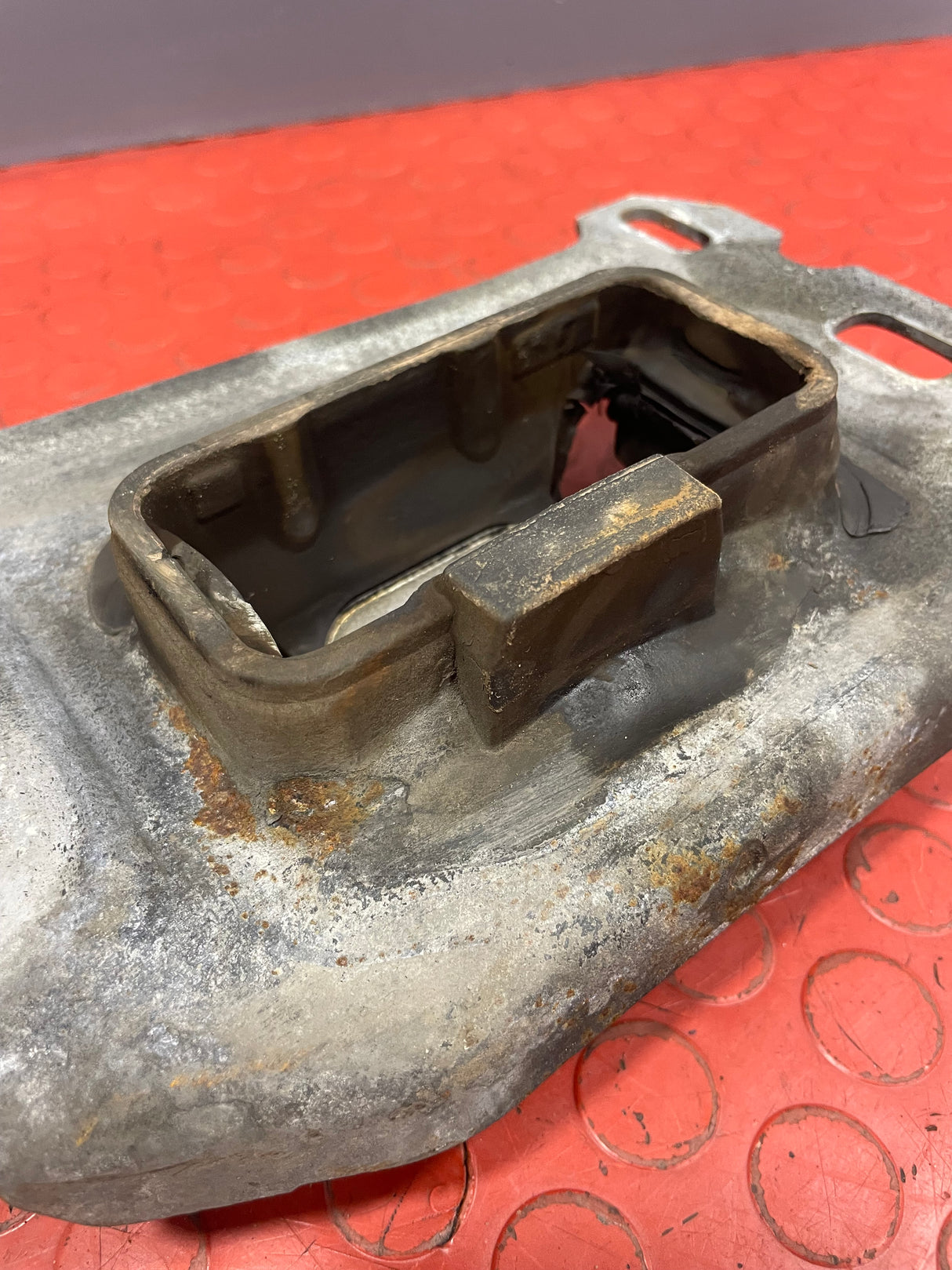 Citroen Berlingo/Peugeot Partner/Vauxhall Combo/Toyota Proace City GEARBOX MOUNTING 2019-2024 P/N 9673768480