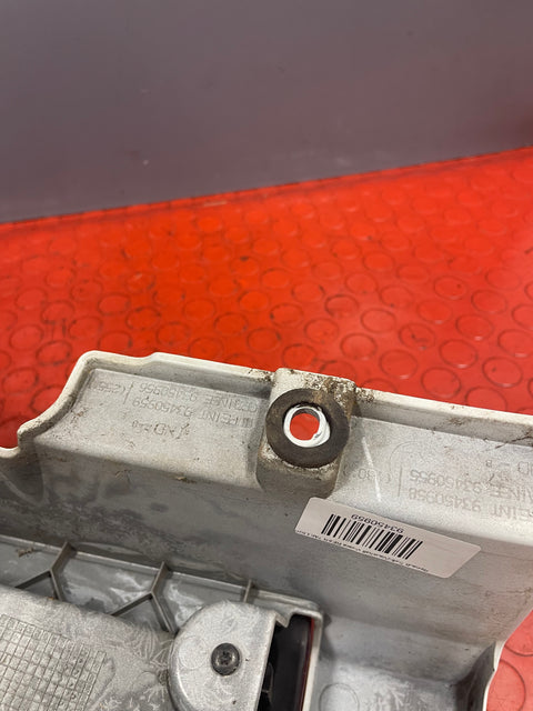 Renault Trafic/Vauxhall Vivaro REAR TAILLIGHT ASSEMBLY w/  HOUSING Passenger's Side White 2014-2019 P/N 93450959