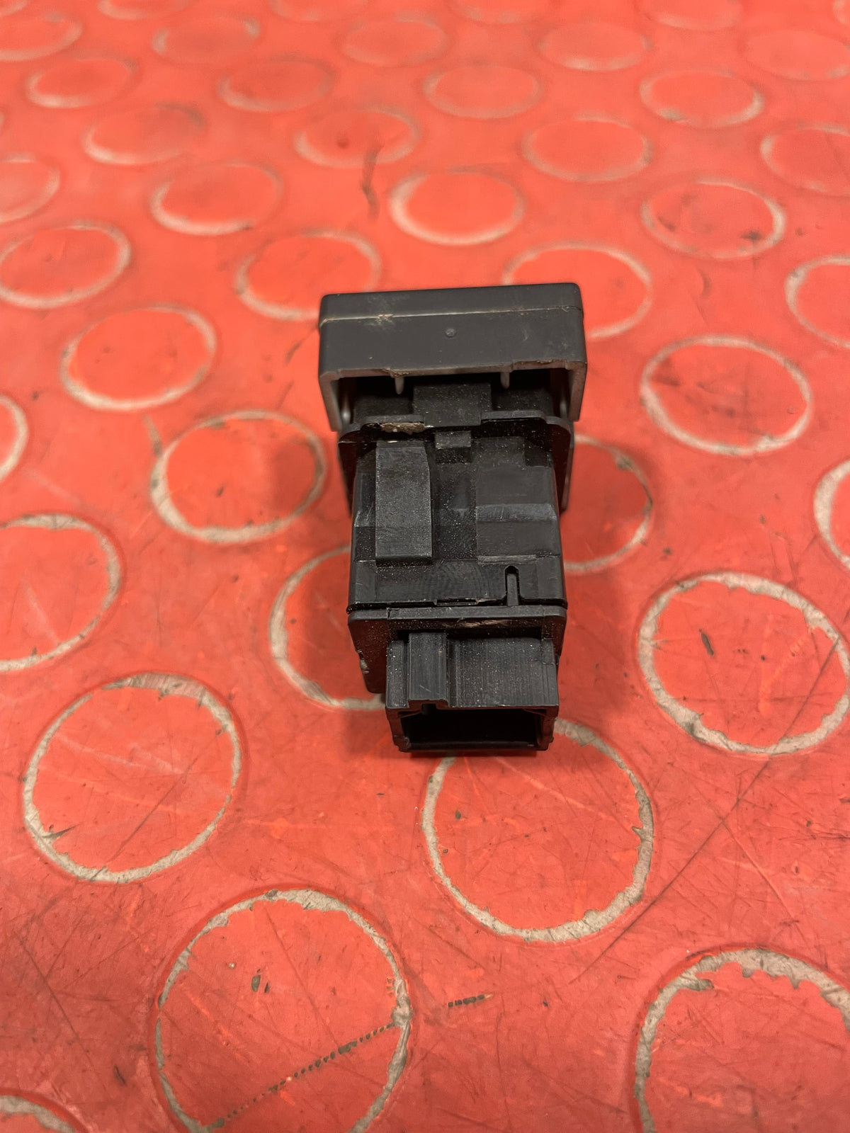 Citroen Berlingo/Peugeot Partner PARKING SENSOR SWITCH 2008-2018 P/N 96594887XT