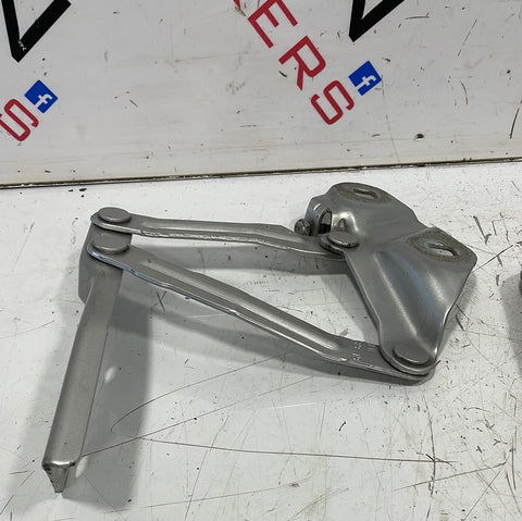 Ford Transit Custom/MK8 BONNET HINGES (PAIR) SILVER 2019-2023 P/N KK3116801