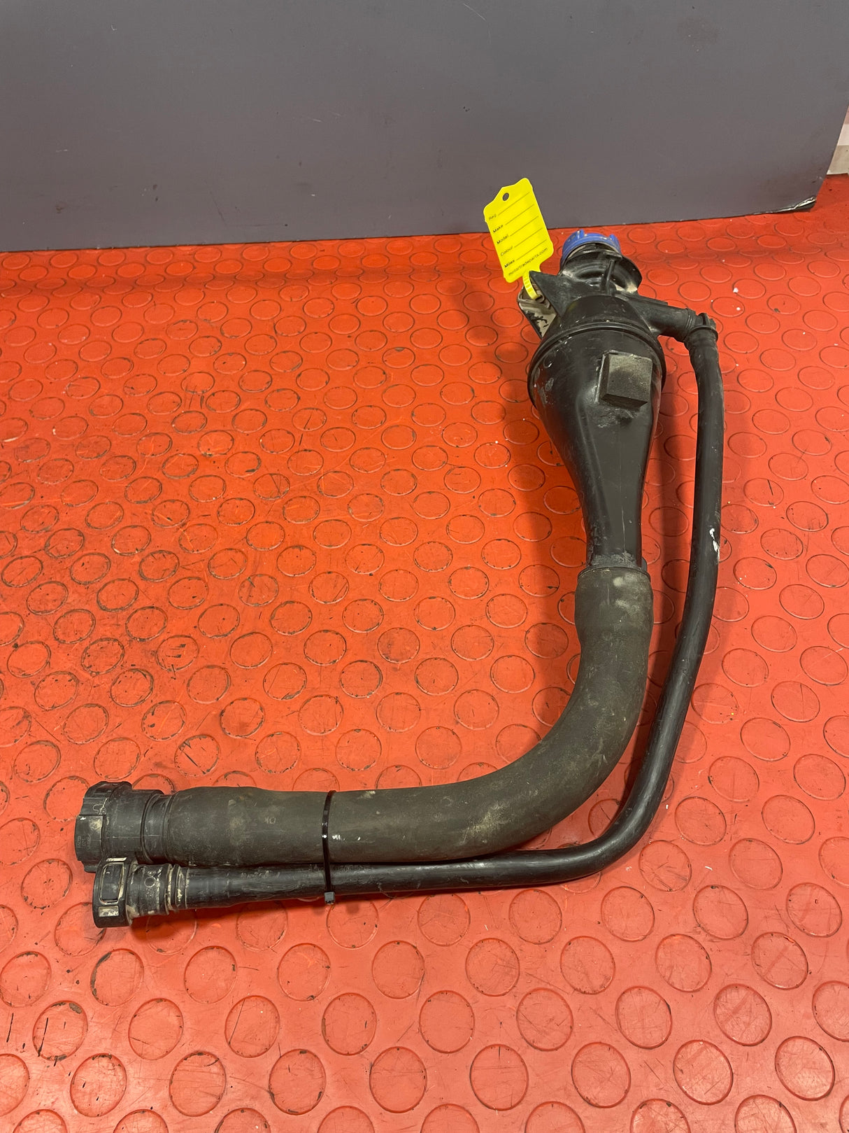 Citroen Dispatch/Vauxhall Vivaro/Peugeot Expert/Toyota Proace/Fiat Scudo ADBLUE TANK FILLER 2016-2024 P/N 9810969380