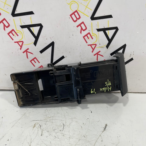 Toyota Hilux PASSENGER SIDE CUP HOLDER 2019 P/N 66995KK030