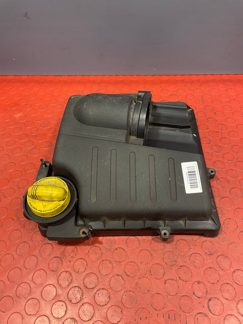 Renault Trafic/Vauxhall Vivaro AIR BOX LID 2.0 DCi 2010-2014  P/N H8200542143