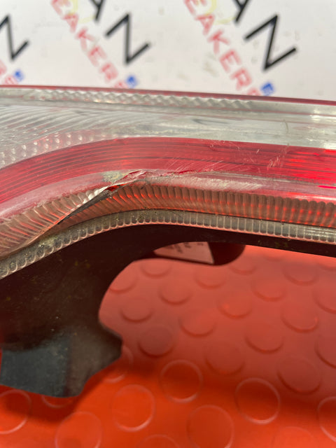 Ford Transit Custom GENUINE REAR PASSENGER SIDE TAIL LIGHT  2014-2018 (DAMAGED)  P/N BK2113405AD-D1