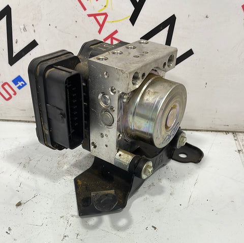 Toyota Hilux Mk6 ABS PUMP AND MODULE 2.5 2005-2016 P/N 11604049380