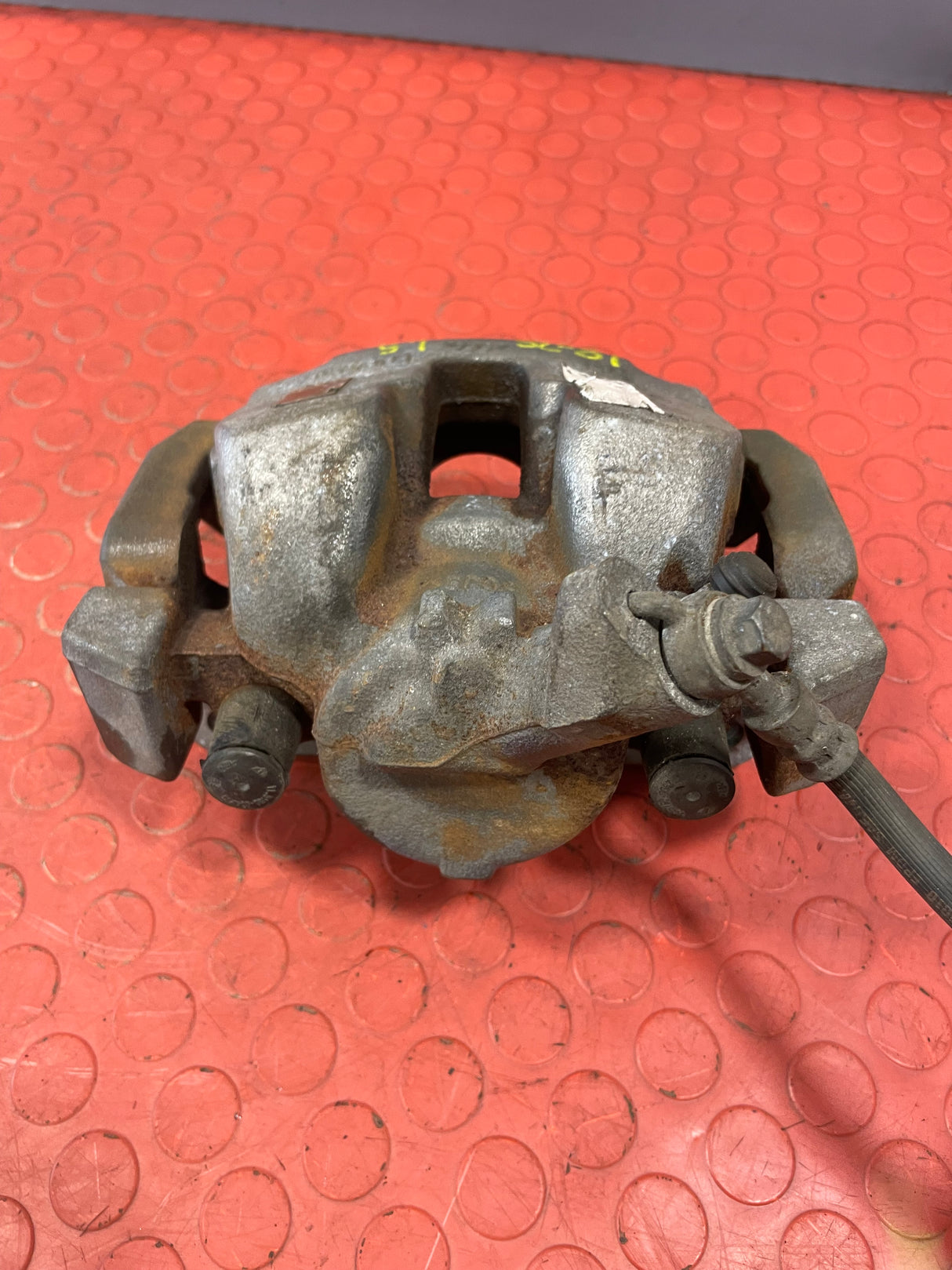 Citroen Berlingo/Peugeot Partner/Vauxhall Combo/Toyota Proace City BRAKE CALIPER Front Drivers Side (With Carrier) 1.5 2018-2025 P/N 9830798780 - 1