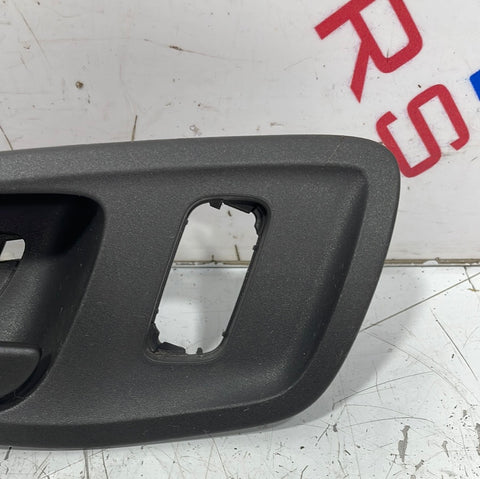 Ford Transit Mk8 PASSENGER SIDE FRONT INTERIOR DOOR HANDLE WITH CENTRAL LOCK BUTTON 2015-2018P/N BK21V22601AC