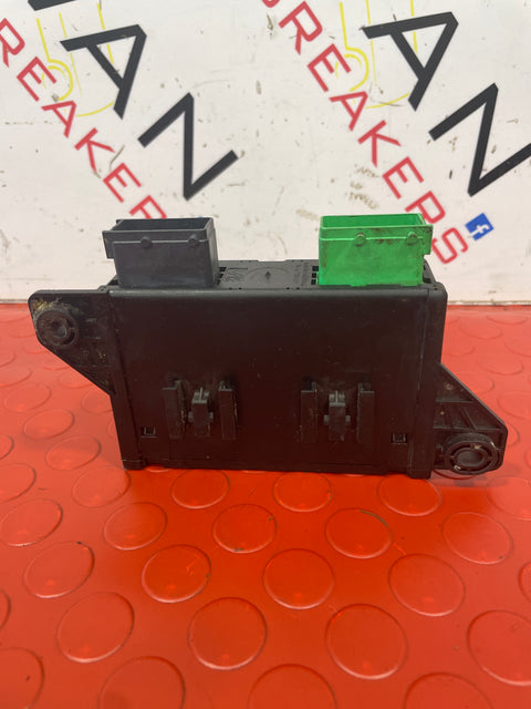 Peugeot Partner/Expert FUSE PORT 2019-2024  P/N 9807499880