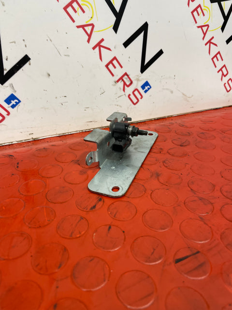 Nissan Navara AIRBAG SENSOR   2017 2.3L  P/N 988303JA0A