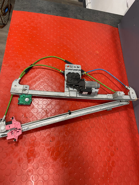 Peugeot Expert/Citroen Dispatch/ProACE  WINDOW MECHANISM w/ MOTOR FRONT RIGHT 2008/2016 P/N 1440161480D-K / 400983F