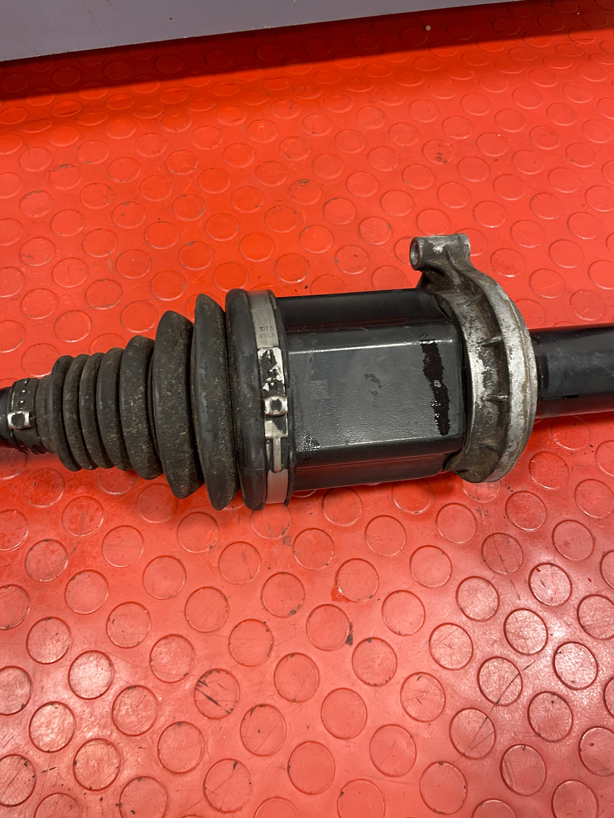 Volkswagen Crafter/Man TGE DRIVESHAFT Drivers Side 2.0 2017-2025 P/N 2N0407272M