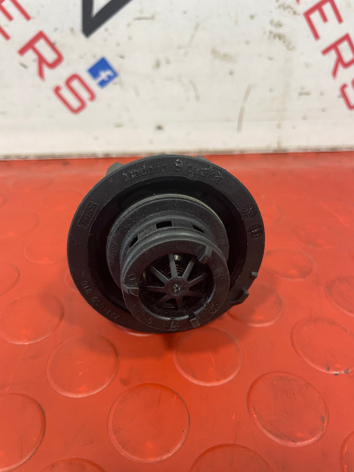 Ford Trnasit RADIATOR COOLANT EXPANSION TANK CAP/LID P/N DG938101AA