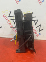 Peugeot Partner/Citroen Berlingo 2015 BSI P/N 981218858001