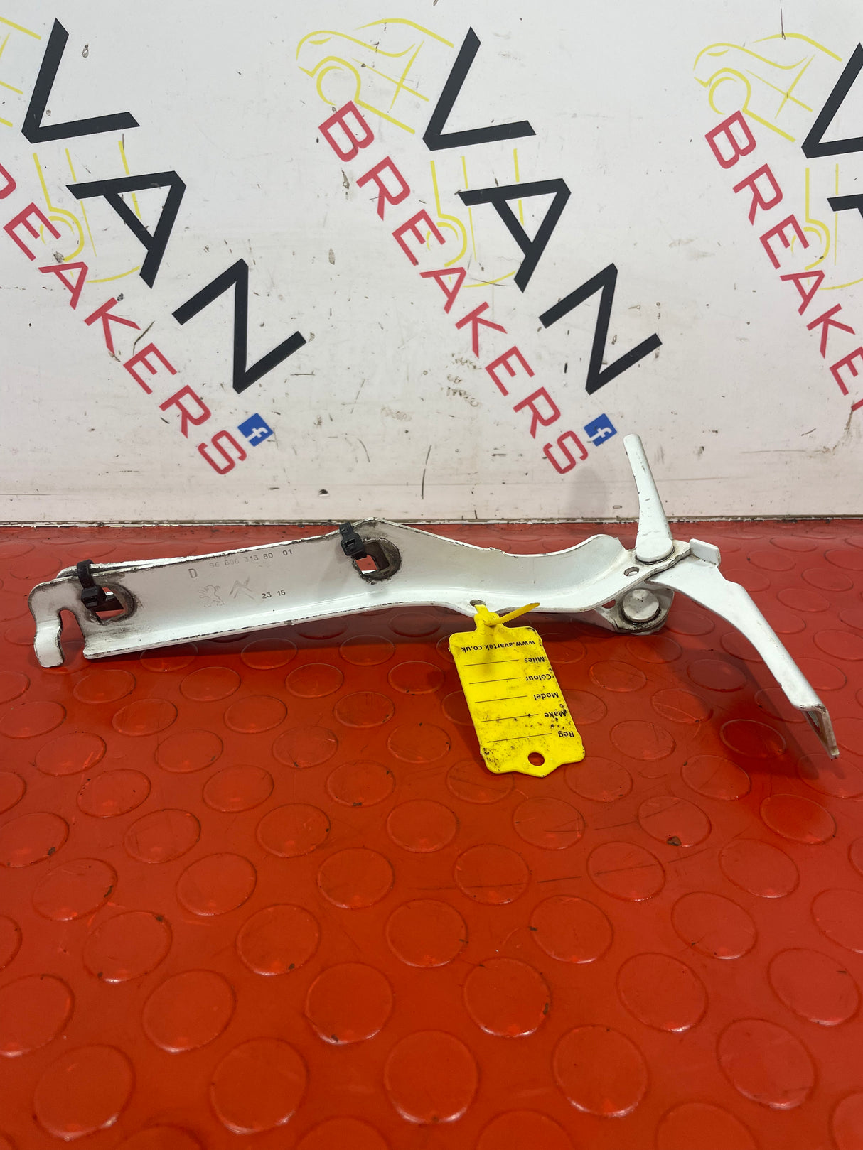 Peugeot Partner/Citroen Berlingo  BONNET HINGES (Pair) 2008-2018   P/N 968063148001