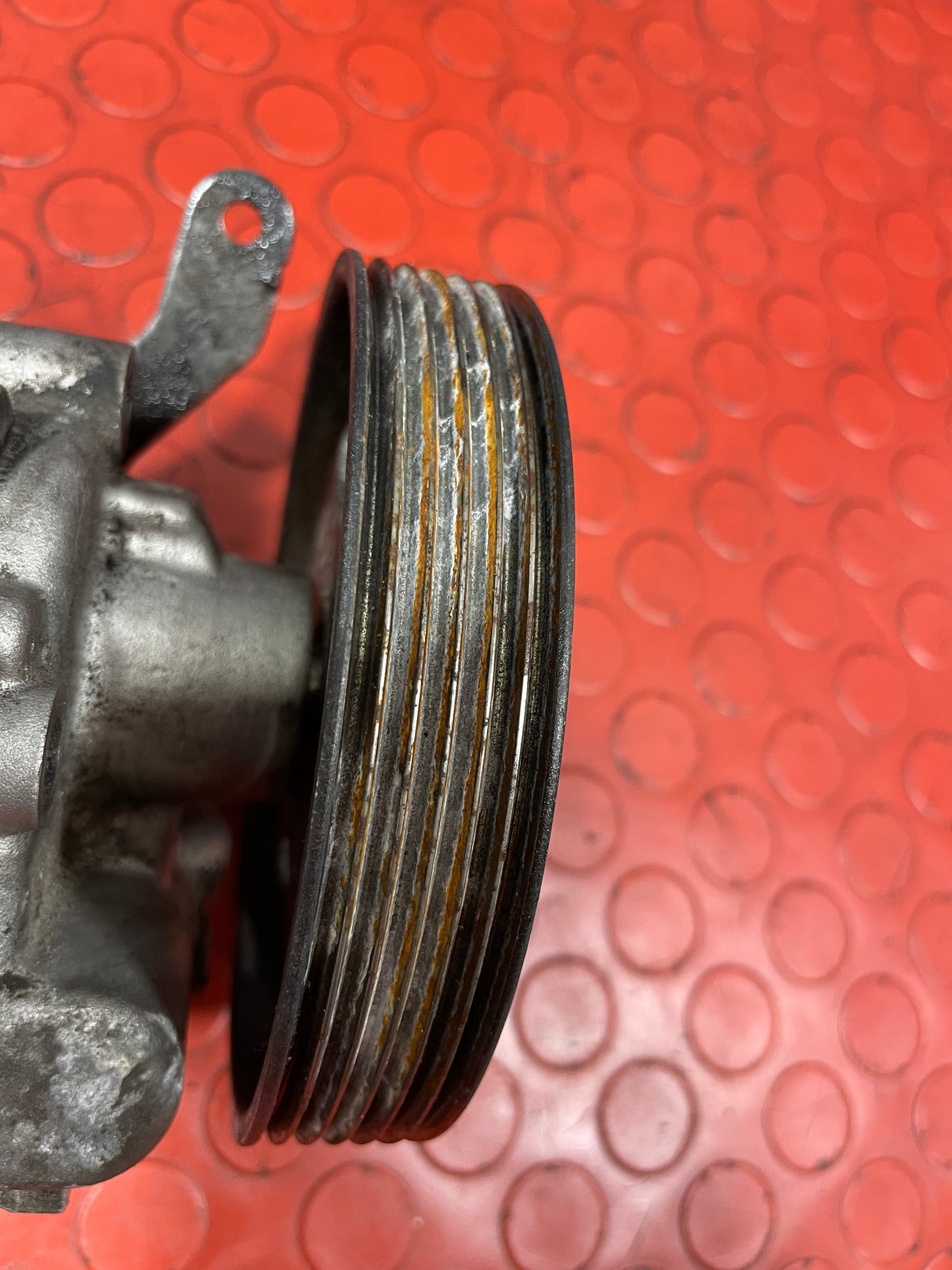 Citroen Berlingo/Peugeot Partner  POWER STEERING PUMP 2008-2011  P/N 9637000880