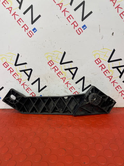 Vauxhall Vivaro/Nissan NV300/Renault Trafic MK3. SLAM PANEL BRACKET      P/N 625001299R