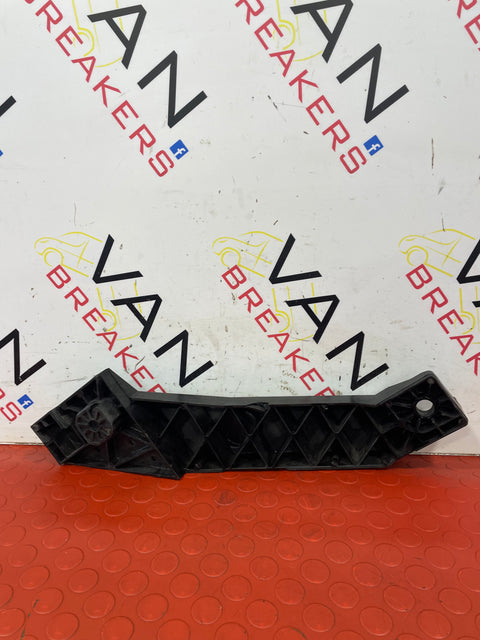 Vauxhall Vivaro/Nissan NV300/Renault Trafic SLAM PANEL BRACKET  N/S LEFT  2015-22.  P/N 625001299R