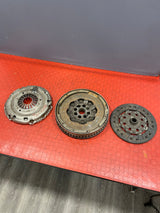Renault Trafic/Vauxhall Vivaro/Nissan Primastar CLUTCH KIT SET (FLYWHEEL,PRESSURE PLATE,CLUTCH LINING) 2014-2019 1.6D P/Ns 302052965R/123107183R/301015679R