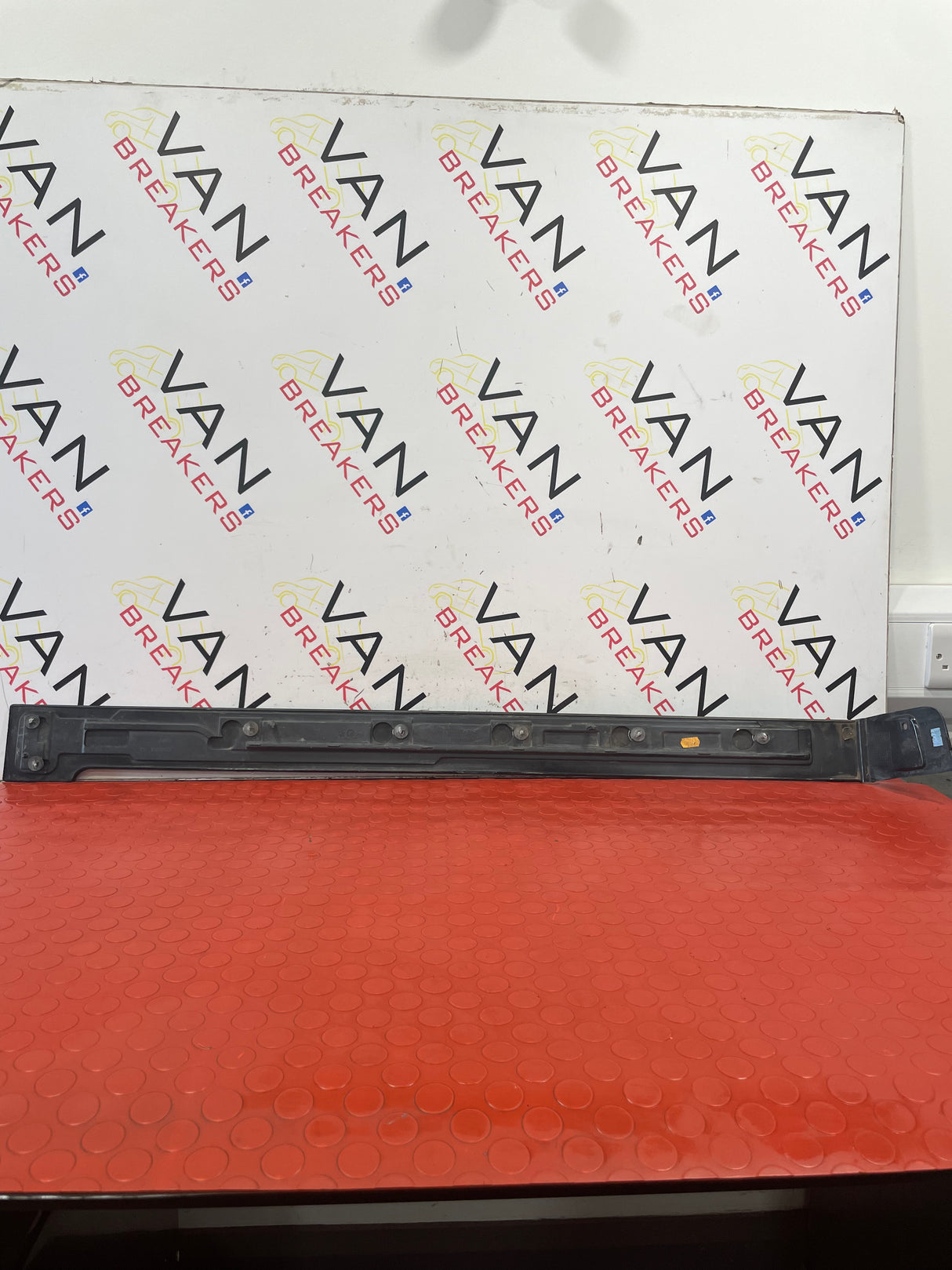 Citroen Dispatch/ Peugeot Expert/ Toyota Proace/ Vauxhall Vivaro PASSENGER SIDE SLIDING DOOR RAIL TRIM (Black) 2019-2023  P/N 9808384180