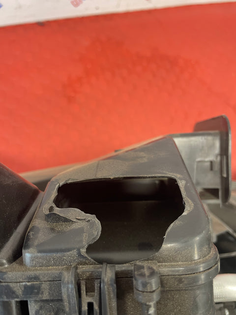 Nissan Navara HEATER MATRIX UNIT  2.3 D23 NP300 MK3  (Damaged-See Photos)2015-2021  P/N 27760-5KJ4D