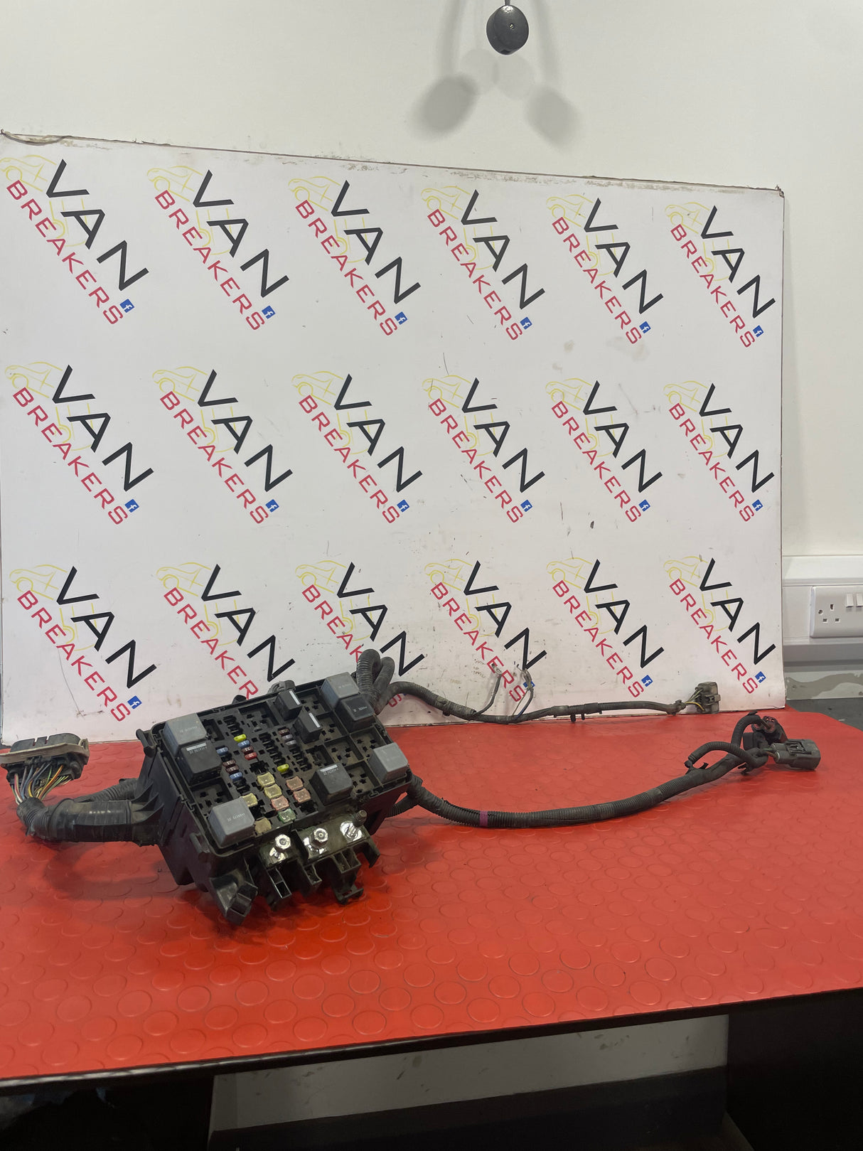 Ford Transit Custom  UNDER Bonnet WIRING LOOM / FUSE BOX  2.2 EURO 5  2013-2018 P/N BK2T9K499ABF