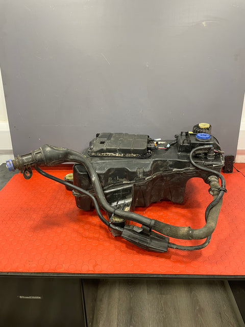Citroen Berlingo/Peugeot Partner/Toyota Proace City/Vauxhall Combo ADBLUE TANK W/ FILLER HOSE 2019-2024 P/N 9817601880