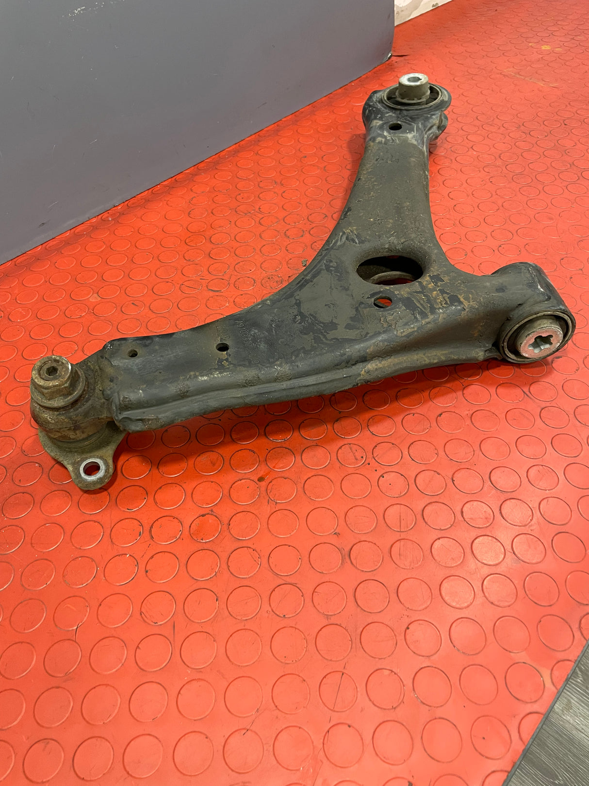 Mercedes Sprinter WISHBONE FWD 2019 Passenger's Side P/N A91033300051