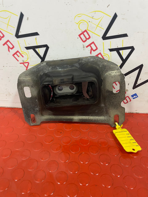 Vauxhall Vivaro/Peugeot Expert/Citroen Dispatch/Toyota Proace Manual Gearbox Mount 2.0HDI 2019-2024 P/N 9821257480