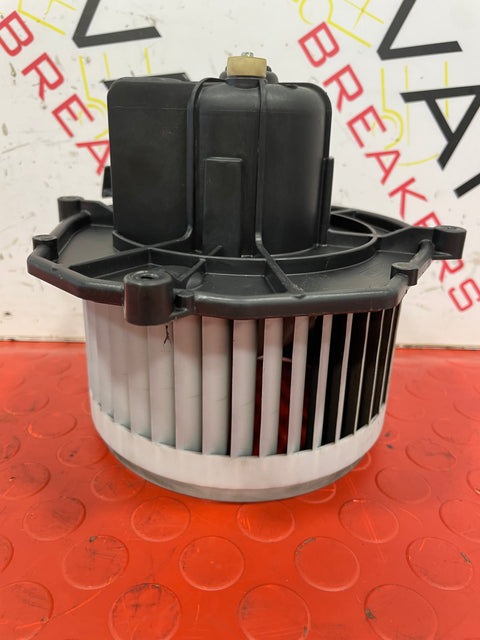 Citroen Berlingo C4/Peugeot Partner HEATER BLOWER MOTOR 2008-2013  P/N 5E2228200