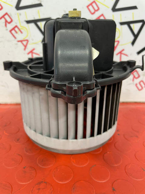 Citroen Berlingo C4/Peugeot Partner HEATER BLOWER MOTOR 2008-2013  P/N 5E2228200