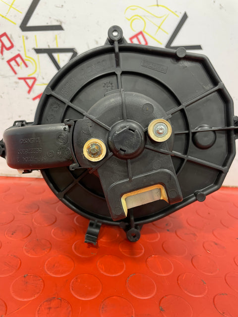 Citroen Berlingo C4/Peugeot Partner HEATER BLOWER MOTOR 2008-2013  P/N 5E2228200