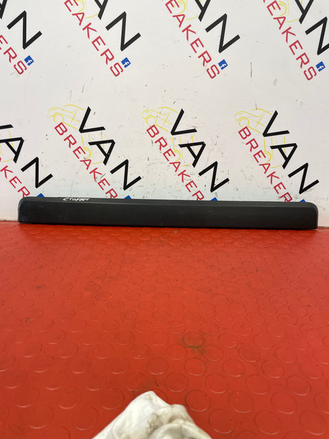 Volkswagen Crafter NUMBER PLATE LIGHT TRIM WITH LIGHTS  P/N 7C0827329