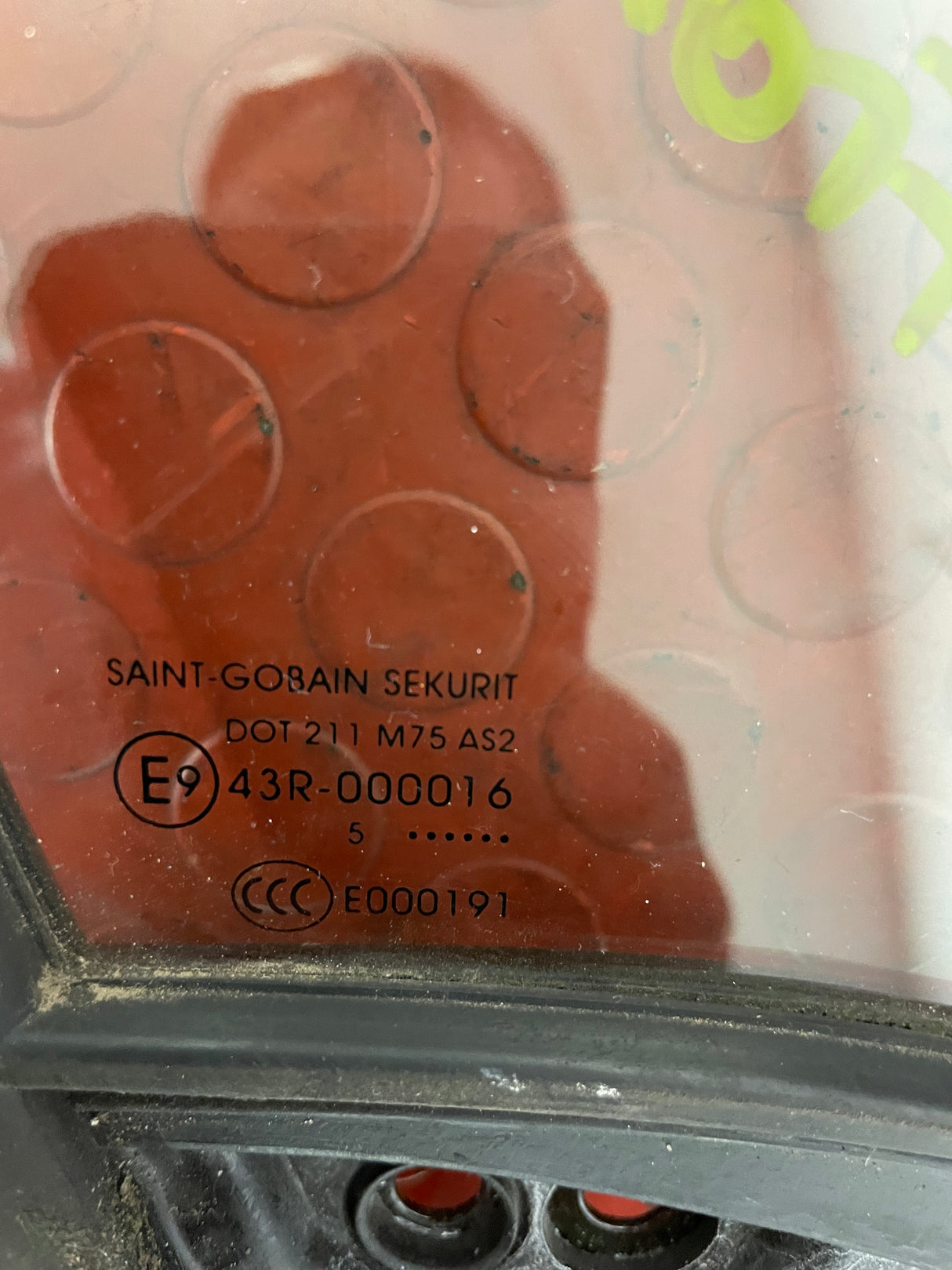 Citroen Berlingo/Peugeot Partner QUARTER GLASS WINDOW PANEL Driver's Side 2008-2018 P/N 9675118180 / 43R000016