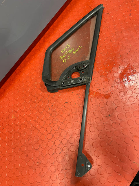 Citroen Berlingo/Peugeot Partner QUARTER GLASS WINDOW Driver Side 2008-2018 P/N 9675118180 / 43R000016