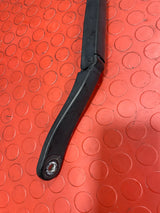 Peugeot Expert/Citroen Dispatch/Vauxhall Vivaro/Toyota Proace/Fiat Scudo WINDSCREEN WIPER ARM Passenger's Side 2016-2023 P/N 9808465780 - 1