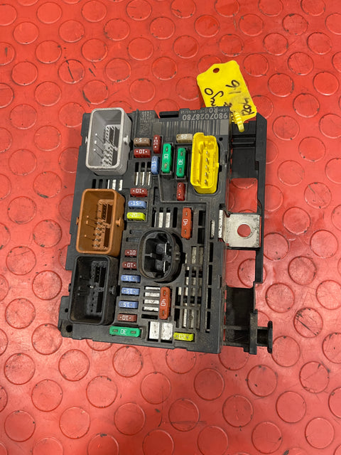 Peugeot/Citroen ENGINE FUSE BOX R04 1.6HDI   P/N 9807028780