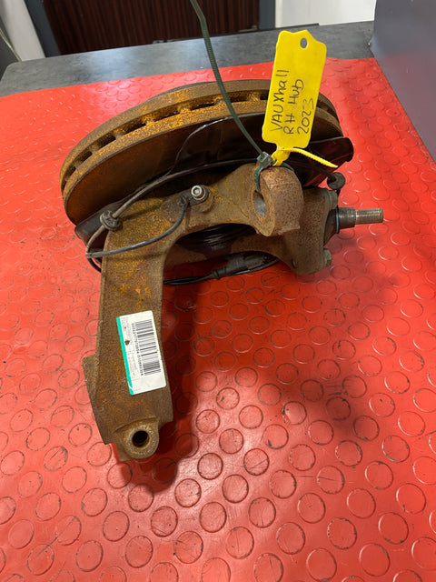 Fiat Ducato/Citroen Relay/Peugeot Boxer FRONT WHEEL HUB W/ ROTOR DISC AND ABS SPEED SENSOR Driver's Side 2023 P/N 522177070