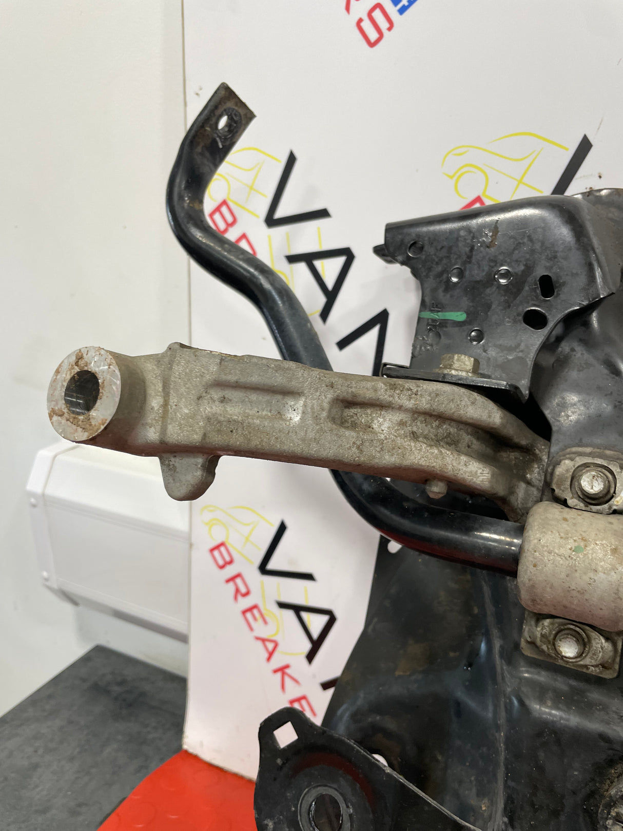 Citroen Berlingo/Peugeot Partner/Toyota Proace City Vauxhall Combo SUB FRAME 2019-2024 1.5l  P/N 94703m01