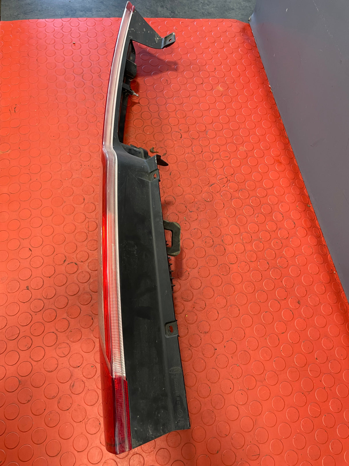 Ford Transit Custom TAILLIGHT PASSENGER SIDE 2013-2018 P/N BK2113405AJ